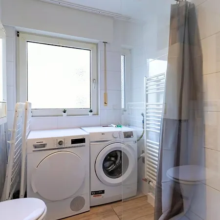 Budgetroom 3 Sz Balkonwohnung Fuer Teams